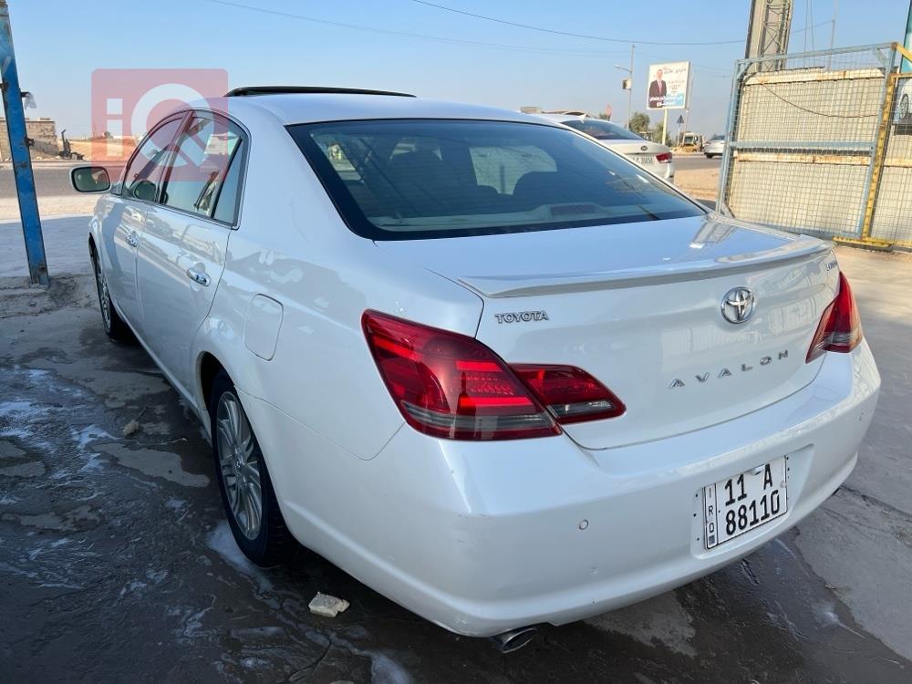 تۆیۆتا ئەڤەلۆن